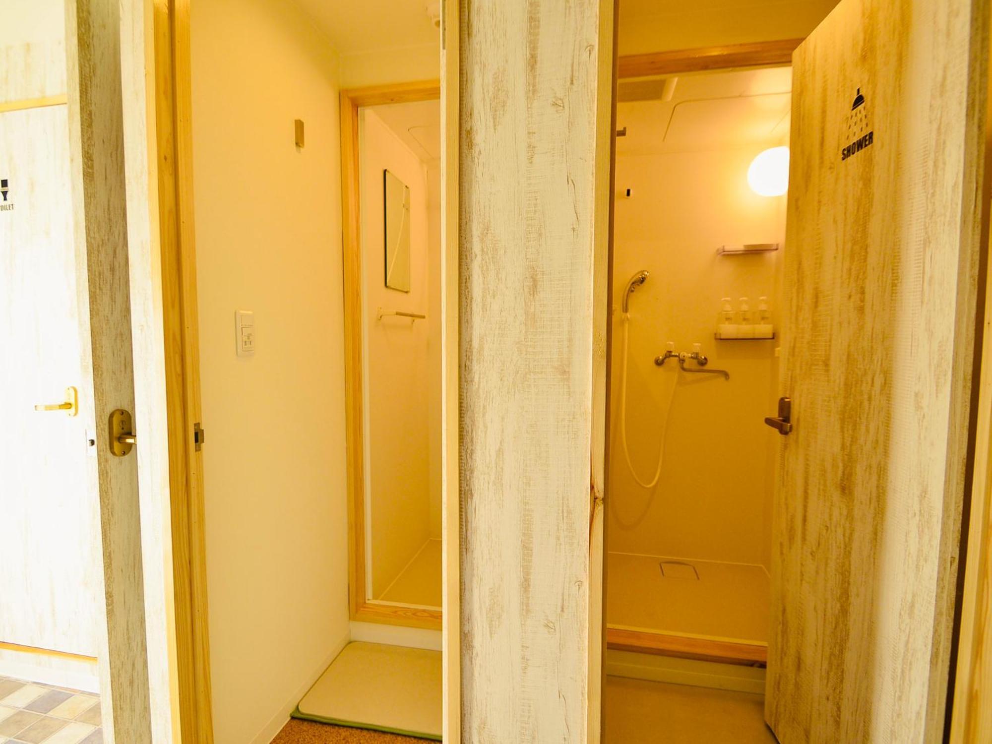 R Guest House Osaka Buitenkant foto